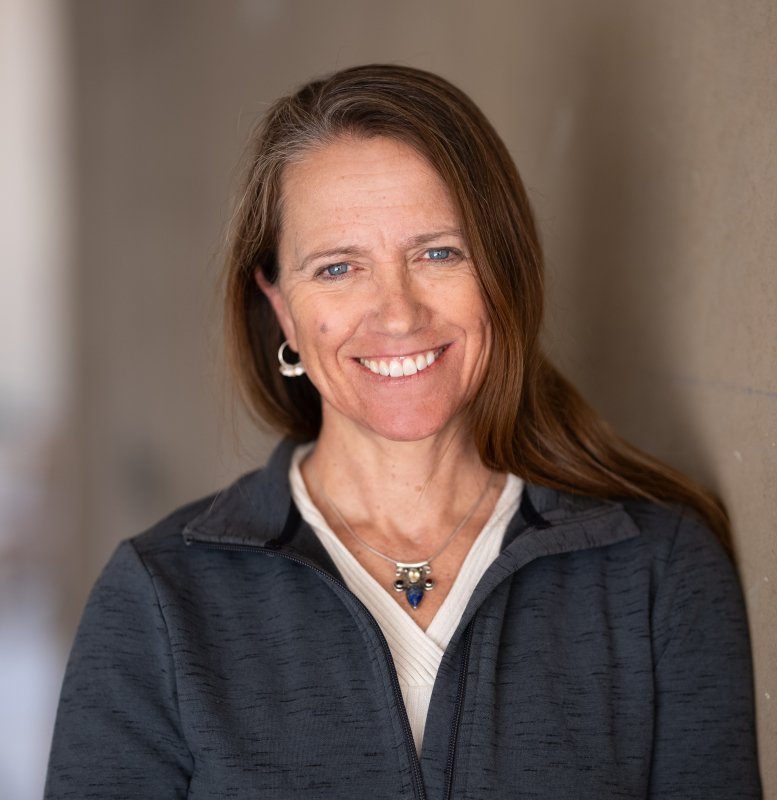 Dr. Rosemary Carroll 
